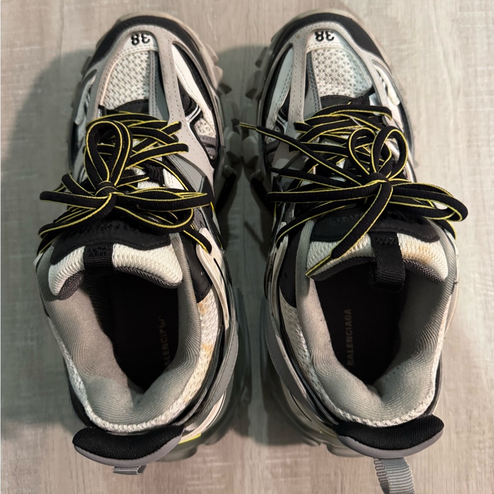 Balenciaga Sneakers with Black, White, and Yellow Accents - Picture 2 of 9